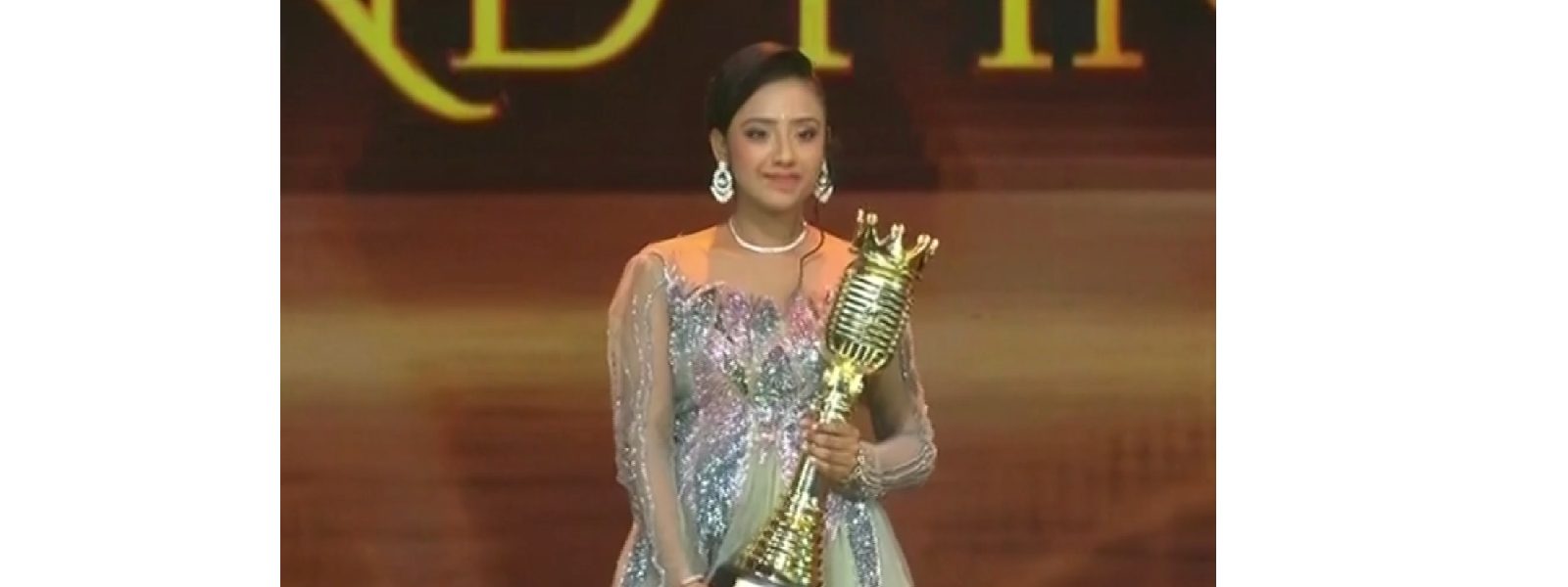 Shakthi Crown Season 2 කිරුළ යාපනයේ ආර්.තෂිහාට